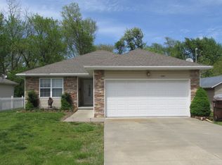 1027 E Talmage St, Springfield, MO 65803