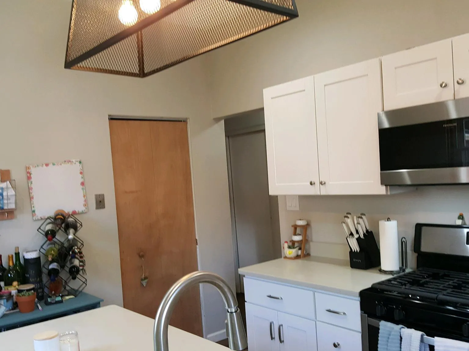 3 bed, 1600 sqft, $1,950 — Photo 4