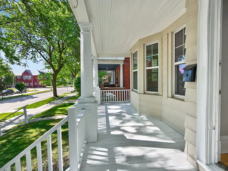 2621 N Humboldt Blvd — Photo 28