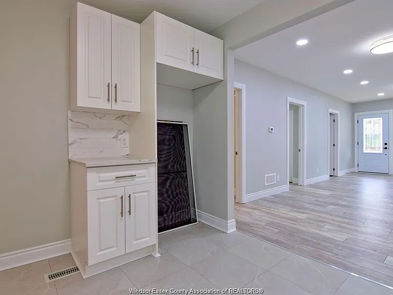 1076 Janette Ave #MAIN — Photo 9