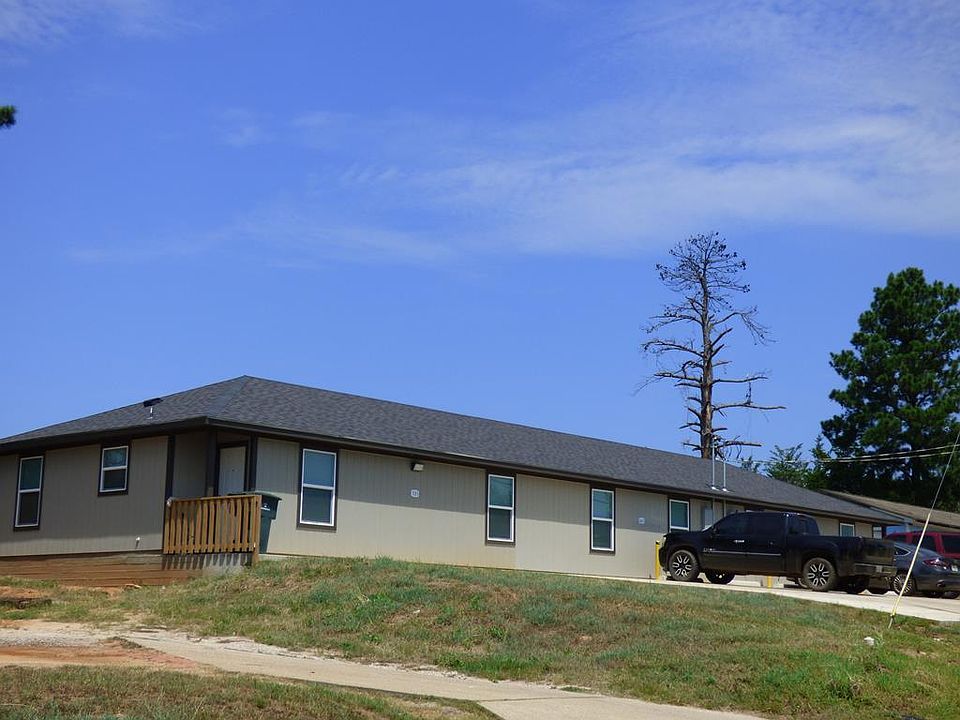 2nd image of 801 N Ritchie St