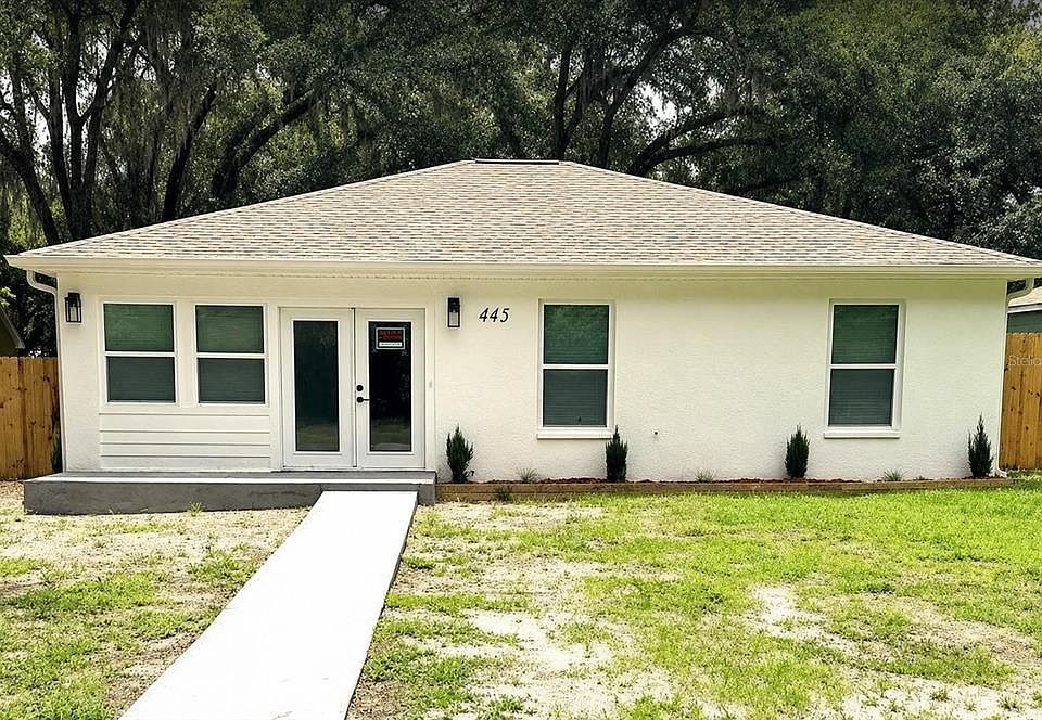1st image of 445 NW 10TH AVENUE