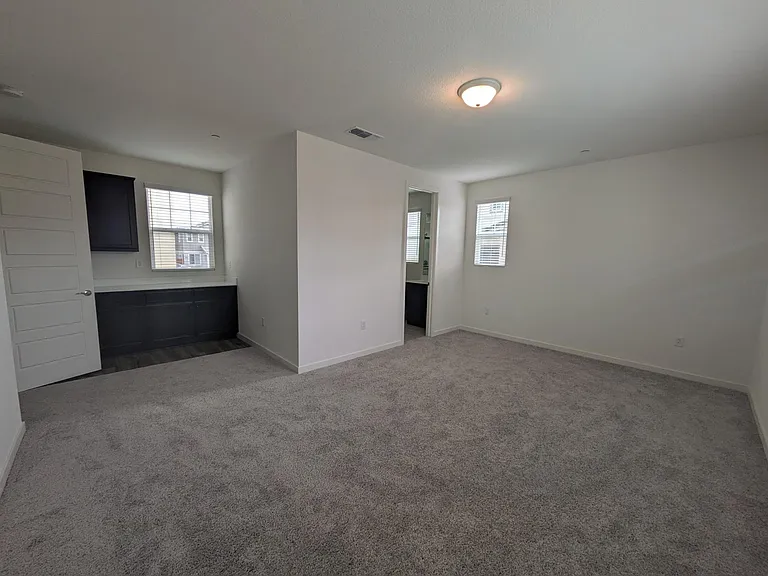 2468 Lake Club Dr — Photo 7