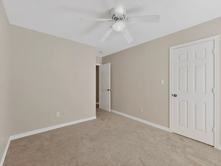 117 W Wilson Ave — Photo 28