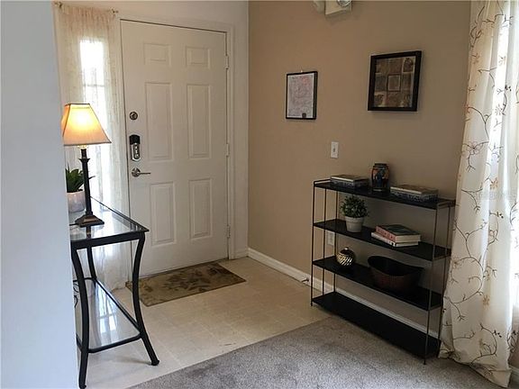 4th image of 1009 Lake Berkley Dr