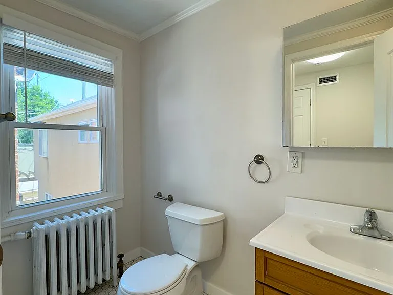 2506 Fait Ave — Photo 18