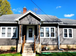 1033 Duncan Ave, Elgin, IL 60120