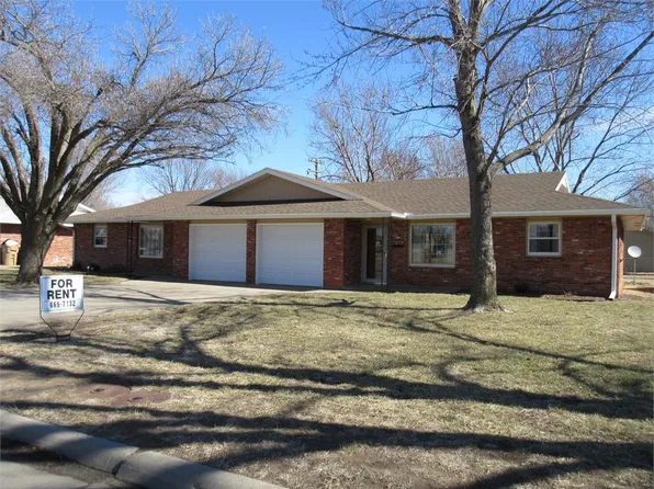 3100 Tulane Pl APT B, Hutchinson, KS 67502