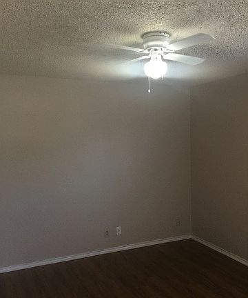 3rd image of 10603 Starcrest Dr