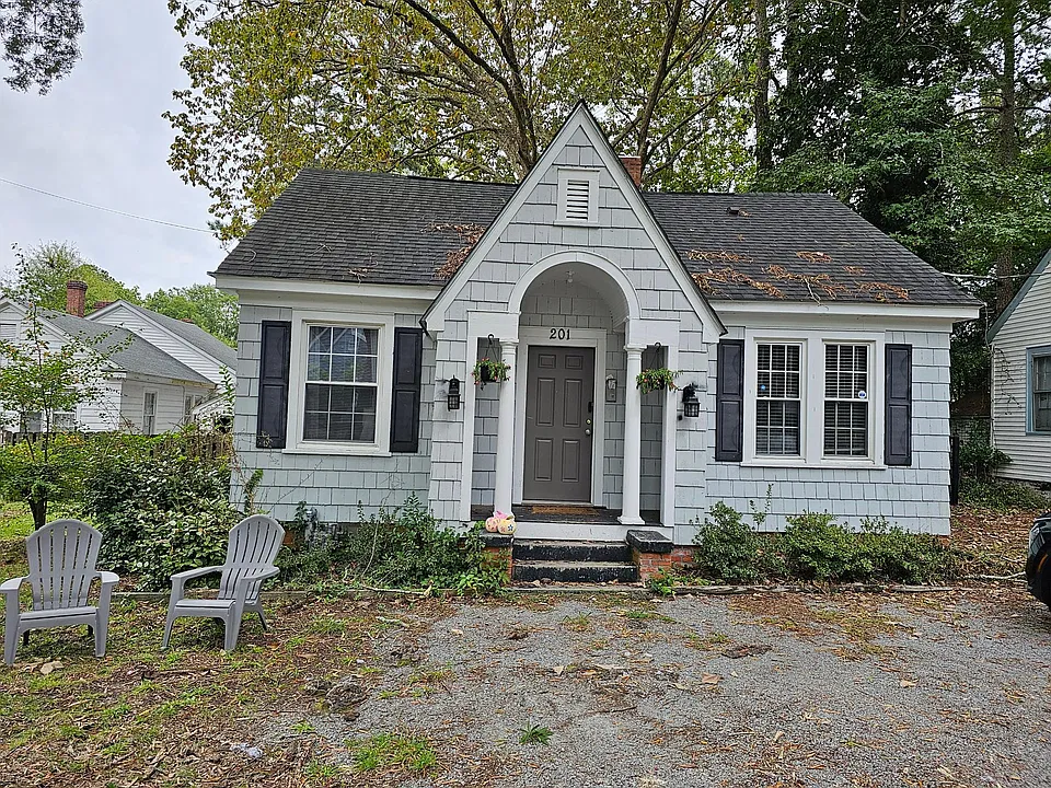 201 S Library St