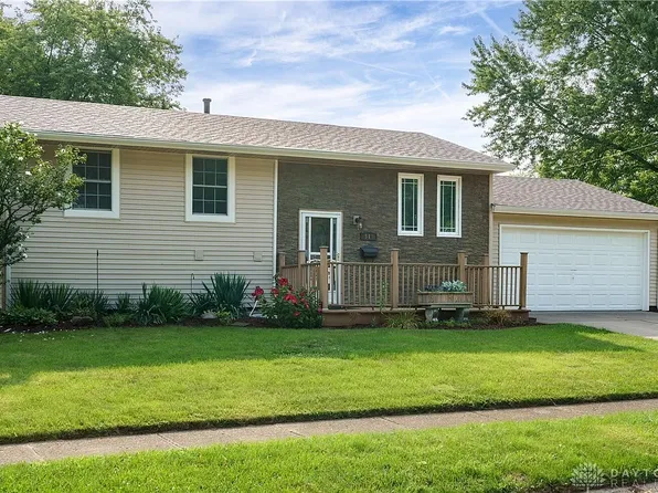 510 Caldwell Cir, New Carlisle, OH 45344