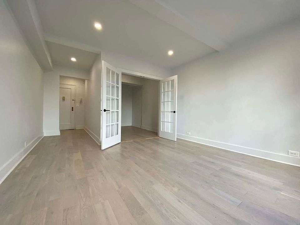 1st image of 161 W 16th St #15JJ