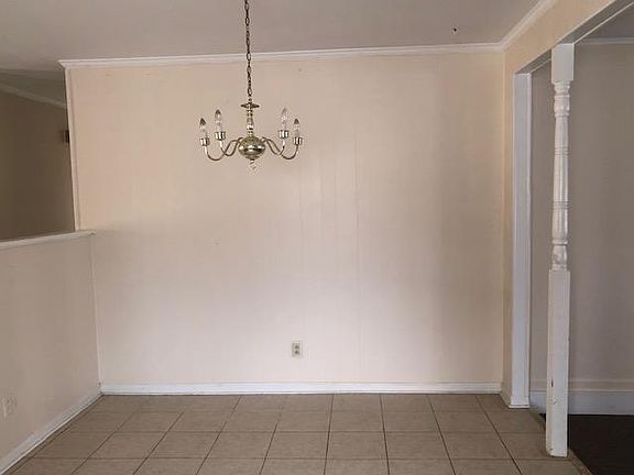 5th image of 203 Dauphine Dr