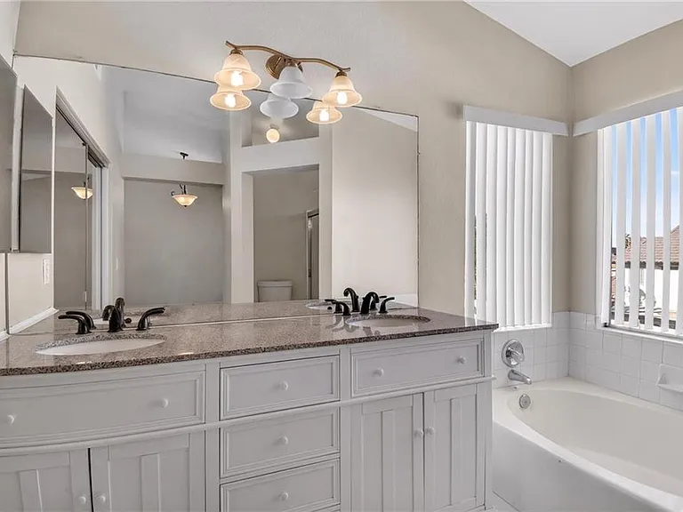12771 Ponderosa Ranch Rd — Photo 2