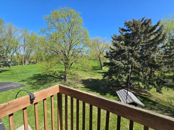4176 White Bear Pkwy, Saint Paul, MN 55110