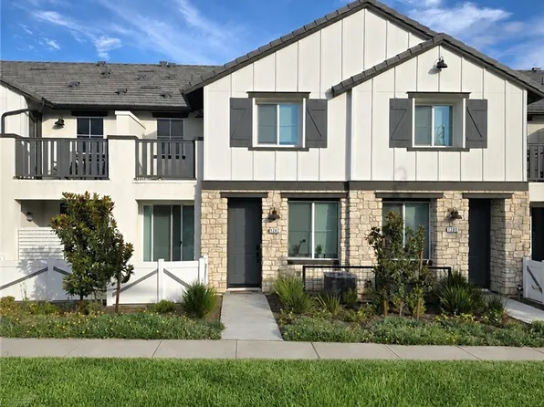 41991 Ornella St #1202, Murrieta, CA 92562