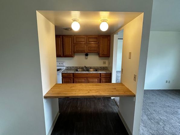 320 Whitestown Vlg #10