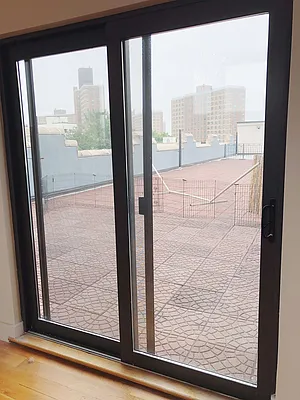 Rented by Manhattan Management LLC | media 33