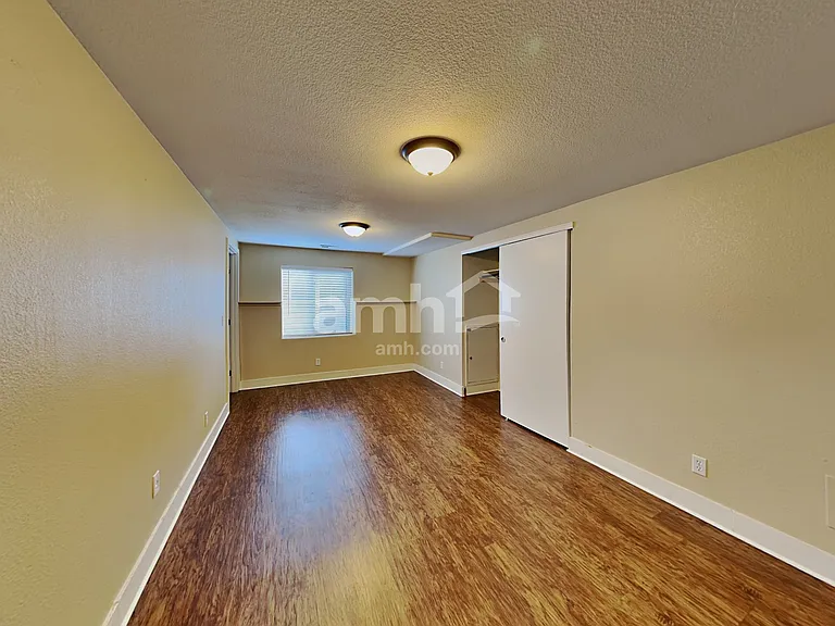 342 W Prestwick Way — Photo 12