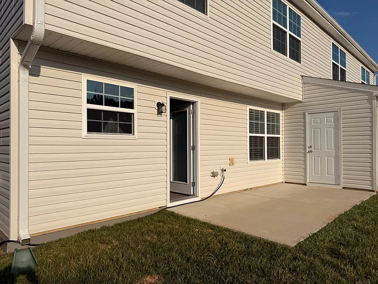 3907 Straw Hat Rd — Photo 34