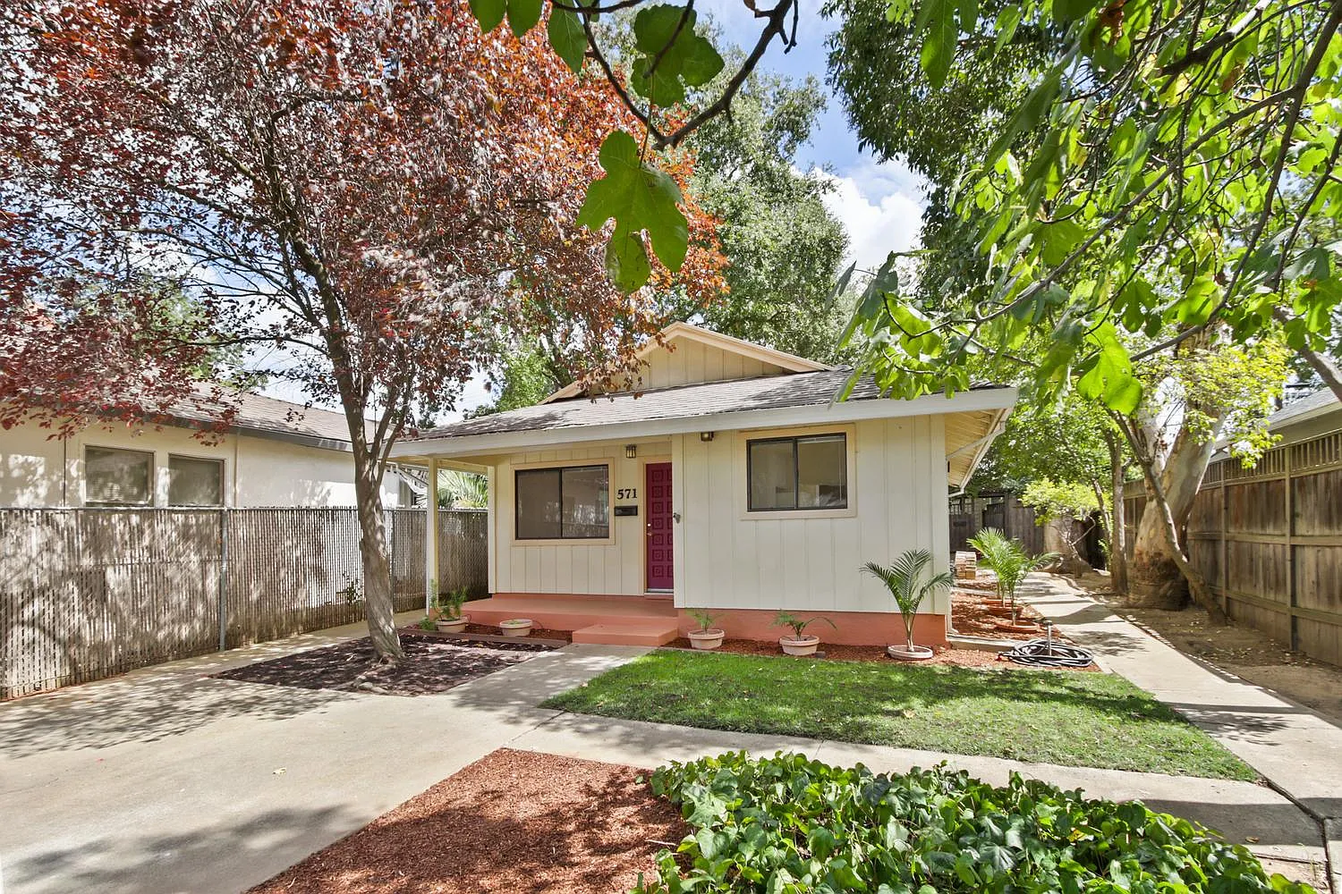 2 bed, 900 sqft, $2,700 — Photo 4