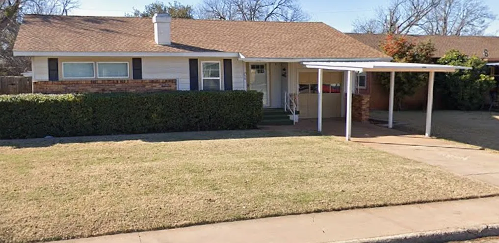 3 bed, 1459 sqft, $2,600 — Photo 1