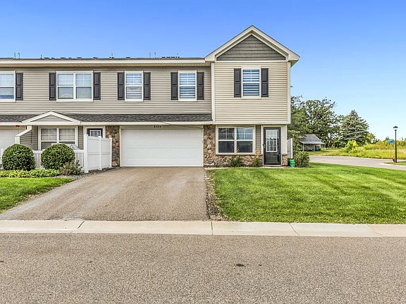 3rd image of 8039 Abercrombie Ln