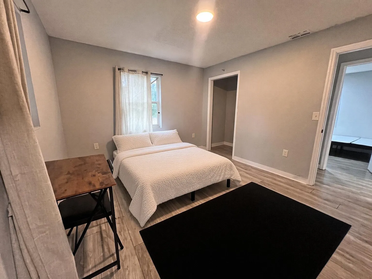4 bed, 2.0 bath, 1400 sqft, $1,269 — Photo 1