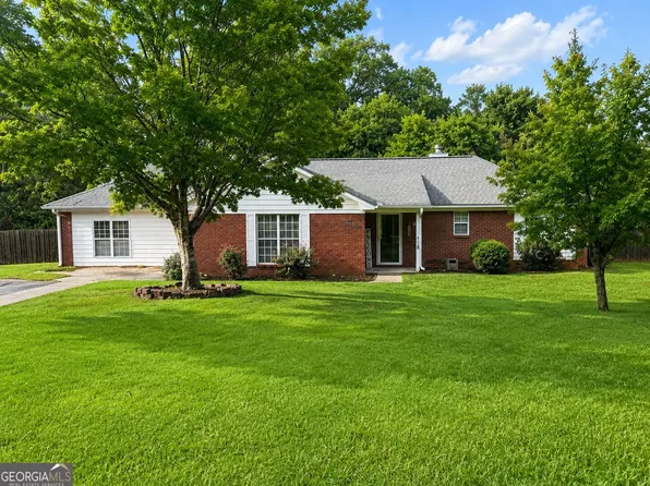 118 Springdale Dr, Pine Mountain, GA 31822