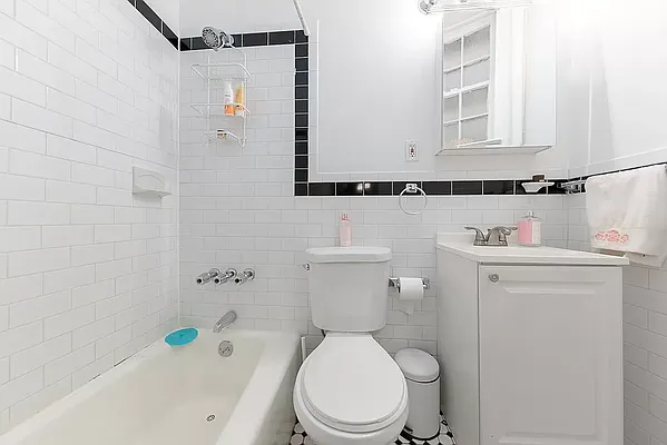 Rented by Douglas Elliman | media 6