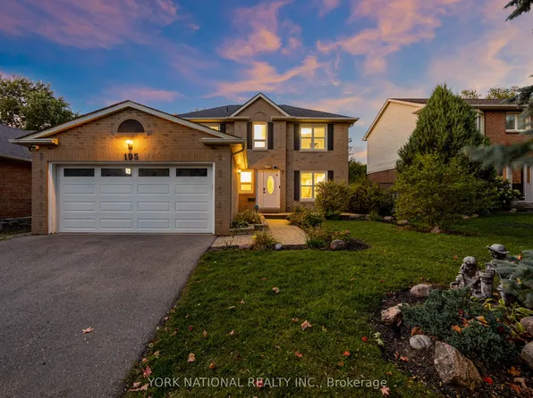 195 John Bowser Cres, Newmarket, ON L3Y 7N6