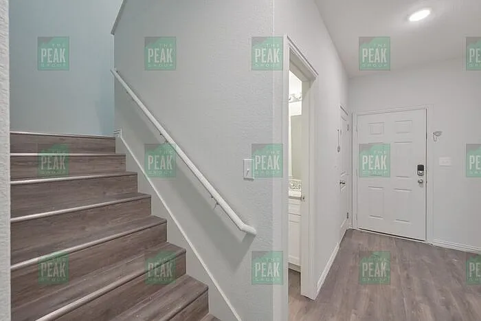 2034 Brookes St — Photo 14