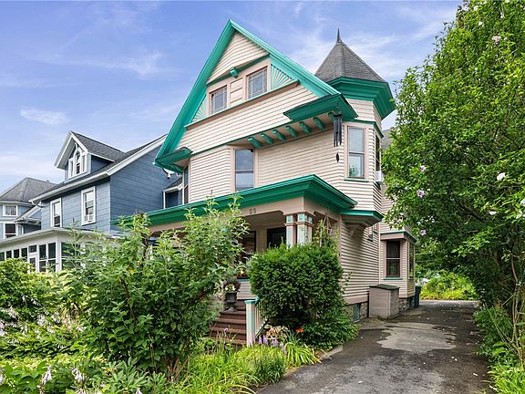 3rd image of 23 Hobart St