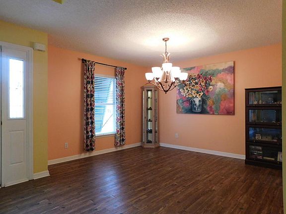 5th image of 518 NW Sagamore Ter