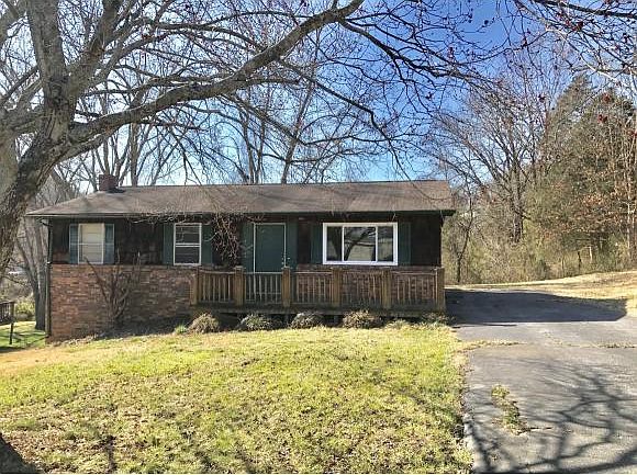1st image of 149 Lake Dr