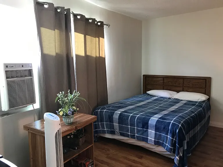 4747 S Centinela Ave — Photo 8