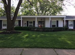 153 Chateaugay Ln, Chesterfield, MO 63017