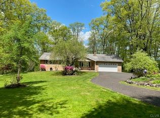 6605 Crown Ln, Zionsville, PA 18092