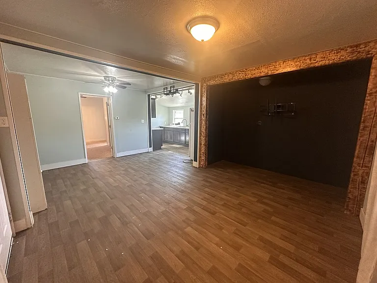 115 Hall St — Photo 3