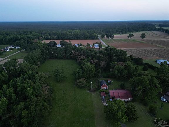 3rd image of 6701 Camp Henderson Rd