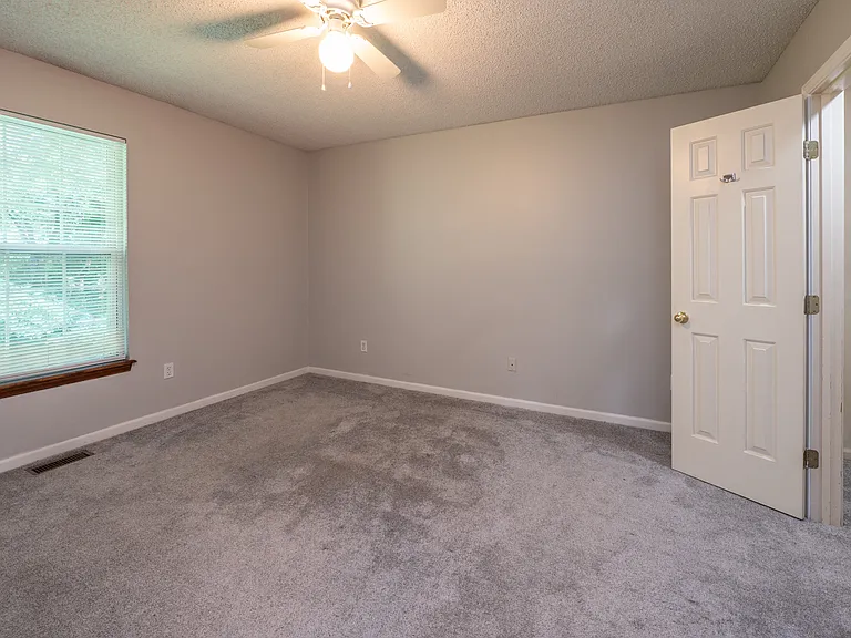 8906 NE 73rd Ct #8906 — Photo 15