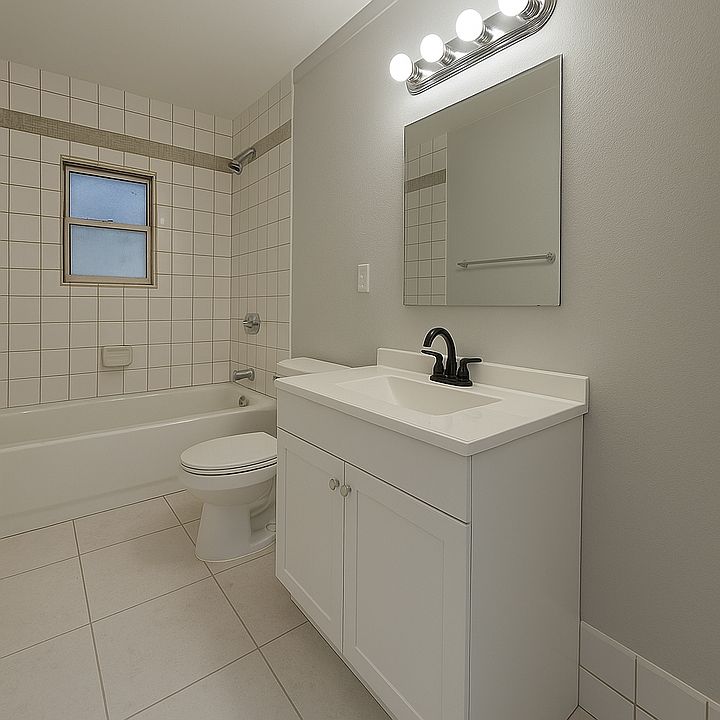 2nd image of 2013 NW 40th St