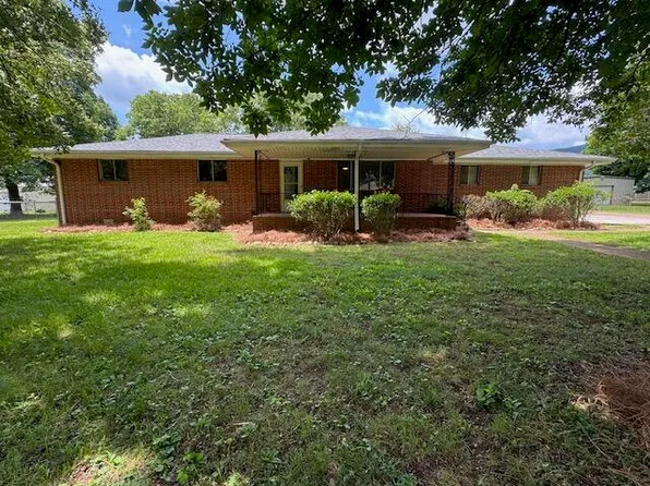 120 Morningside Dr, Soddy Daisy, TN 37379
