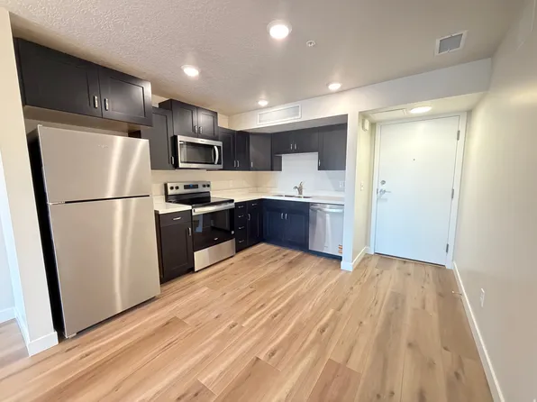 1032 E 400 S APT 405B, Salt Lake City, UT 84102