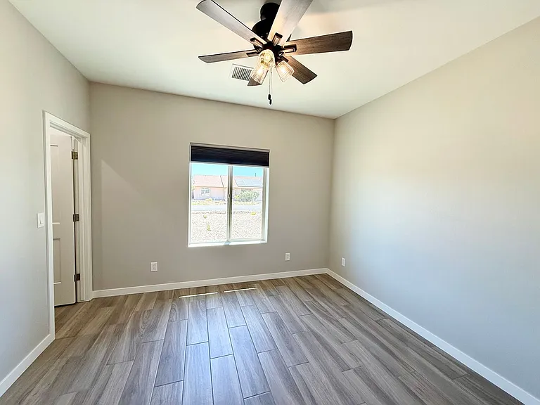 3676 N Valley View Dr — Photo 15