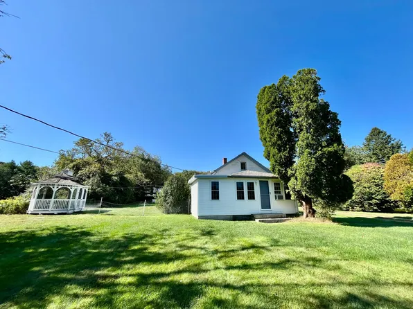 27 S Shore Rd, Little Compton, RI 02837