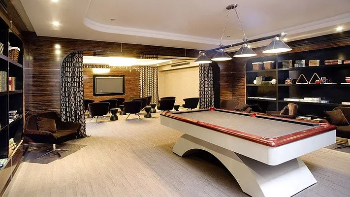 Sold by Compass | media 23