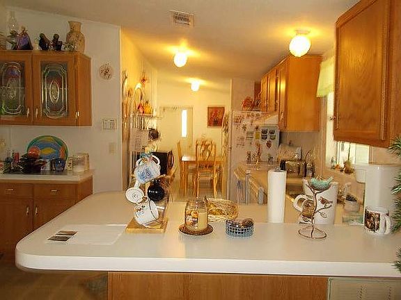 3rd image of 507 Royal Poinciana Ave