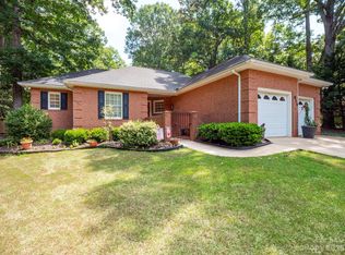 816 White Oaks Cir, Monroe, NC 28112