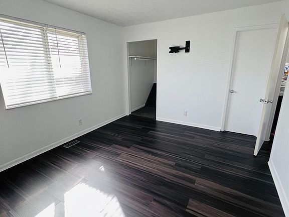 5th image of 1869 Vernon Pl